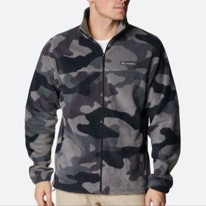Columbia Men’s Size L Steens Mountain Fleece
Jacket Gray Black Camo Camouflage